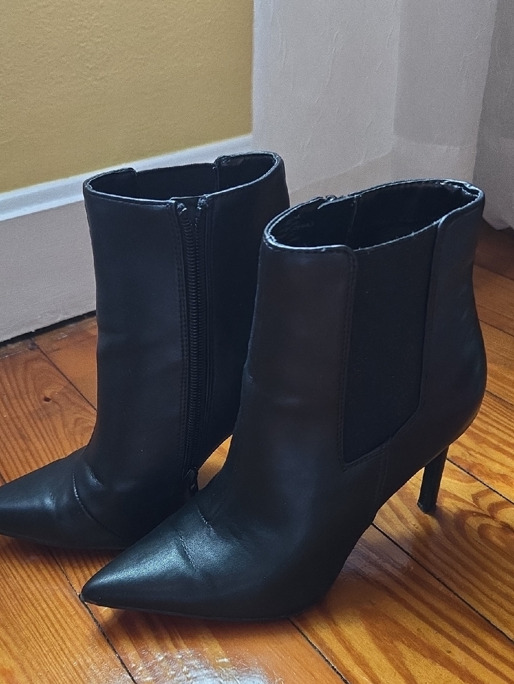 INC International Concepts Black Pointed-Toe Ankle Booties with Stiletto Heel